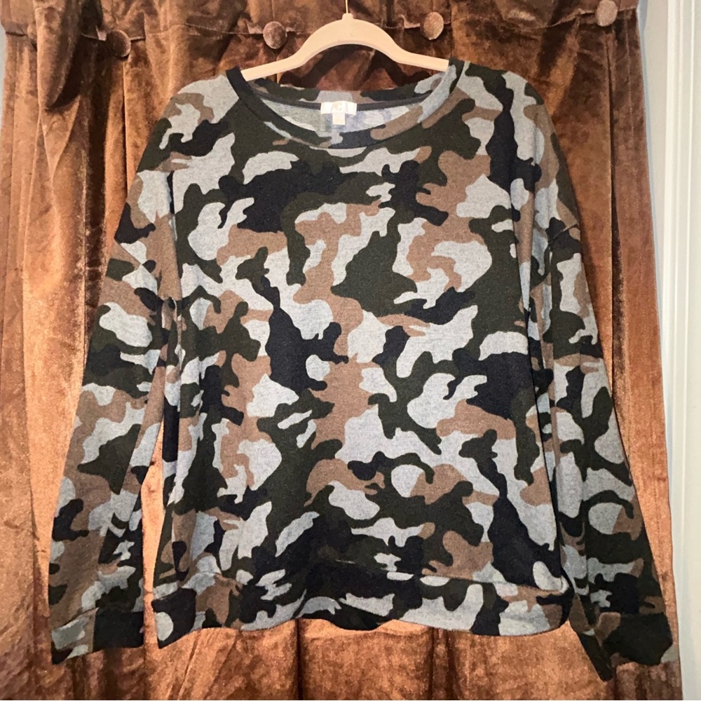 C Camo Pullover